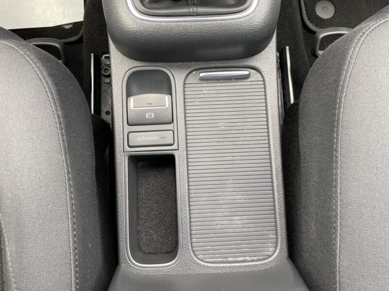 VOLKSWAGEN TIGUAN PHASE II 2.0 TDI 140 BLUEMOTION SPORTLINE / GPS TACTILE CRIT AIR 2 - Garantie6Mois