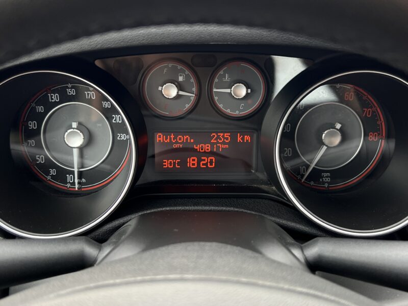 FIAT PUNTO ITALIA 1.2 69 Cv 40 800 Kms 5 PORTES KIT BLUETOOTH CRIT AIR 1 - Garantie1an