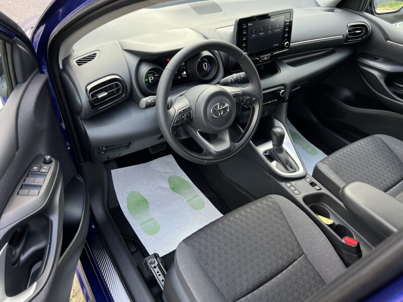 TOYOTA YARIS IV HYBRID 1.5 VVTi 90 / 116 Cv 1ERE MAIN / 117 Kms CARPLAY CAMERA KEYLESS Garantie3ans 