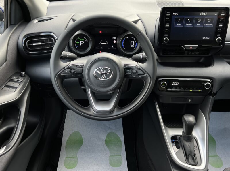 TOYOTA YARIS IV HYBRID 1.5 VVTi 90 / 116 Cv 1ERE MAIN / 117 Kms CARPLAY CAMERA KEYLESS Garantie3ans 