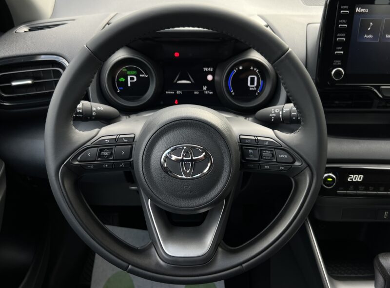 TOYOTA YARIS IV HYBRID 1.5 VVTi 90 / 116 Cv 1ERE MAIN / 117 Kms CARPLAY CAMERA KEYLESS Garantie3ans 