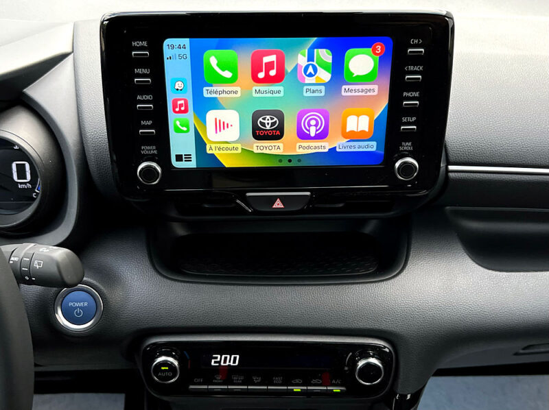 TOYOTA YARIS IV HYBRID 1.5 VVTi 90 / 116 Cv 1ERE MAIN / 117 Kms CARPLAY CAMERA KEYLESS Garantie3ans 