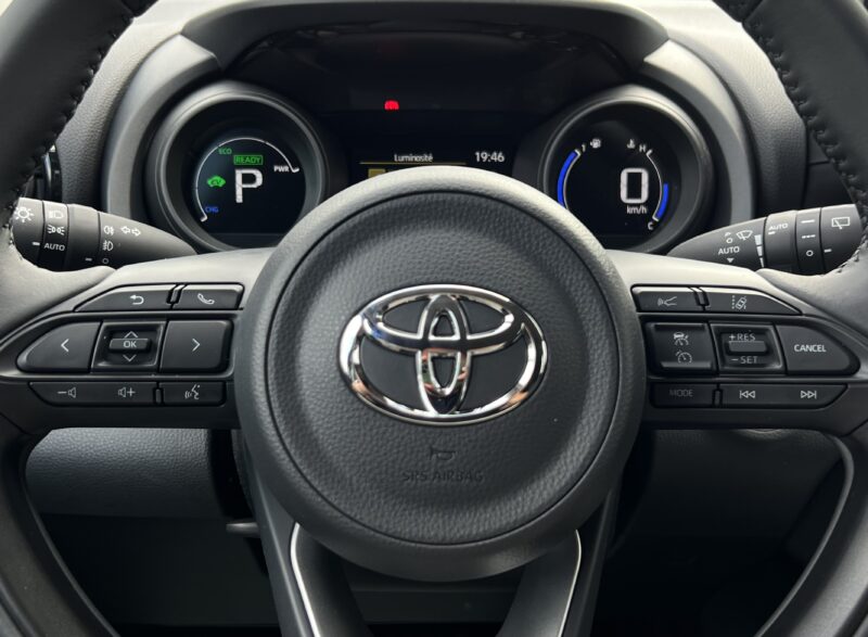 TOYOTA YARIS IV HYBRID 1.5 VVTi 90 / 116 Cv 1ERE MAIN / 117 Kms CARPLAY CAMERA KEYLESS Garantie3ans 