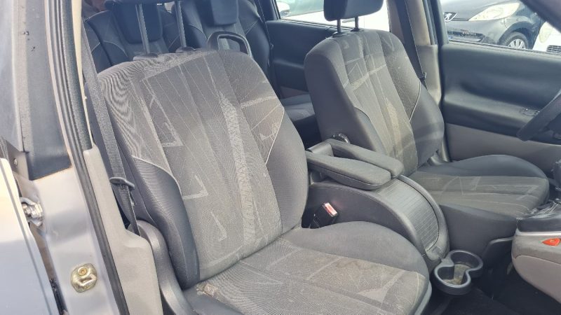 RENAULT GRAND SCÉNIC II 2005