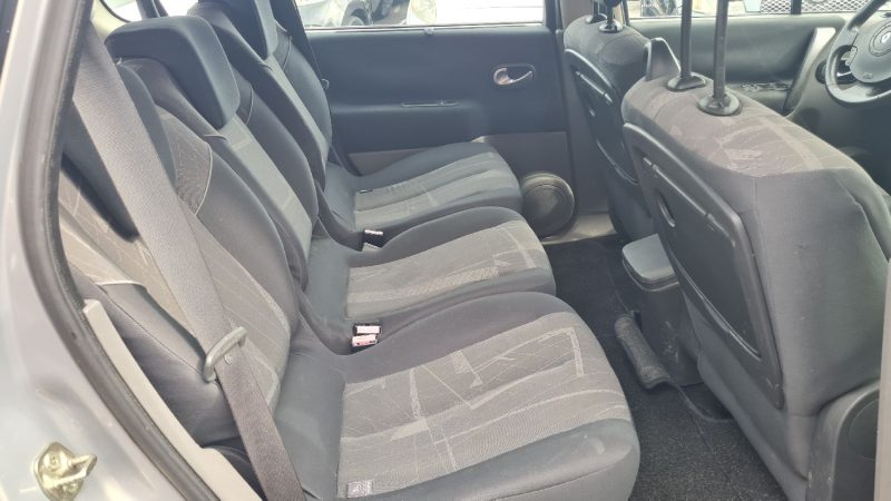 RENAULT GRAND SCÉNIC II 2005