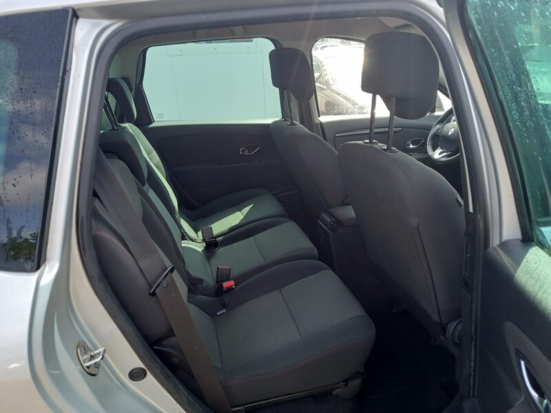 RENAULT SCÉNIC III 2014