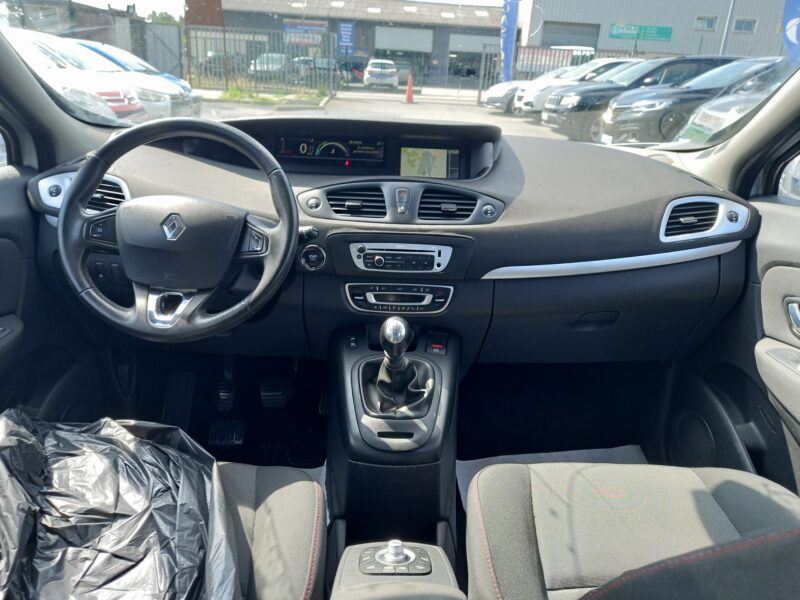 RENAULT SCÉNIC III 2014