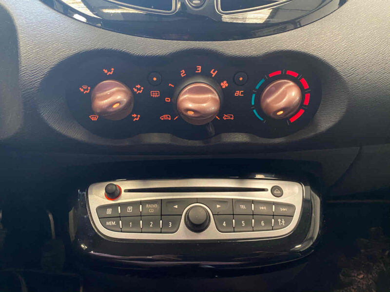 RENAULT TWINGO II 2010