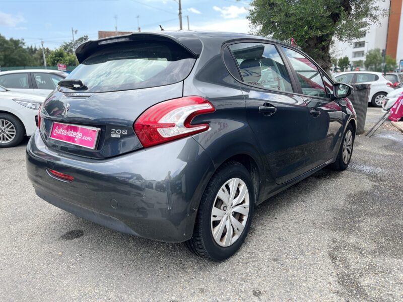PEUGEOT 208 2013