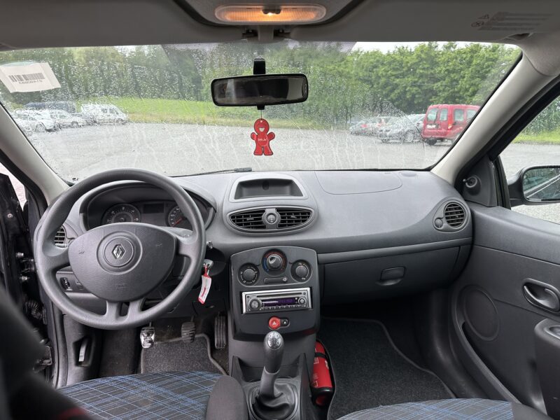 RENAULT CLIO III 1.5 DCI AUTHENTIQUE