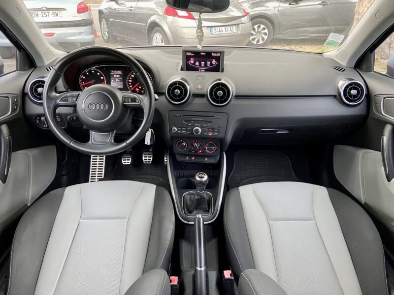 AUDI A1 2011