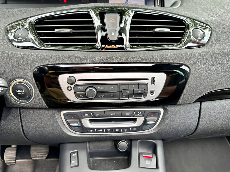 RENAULT SCÉNIC III 2013