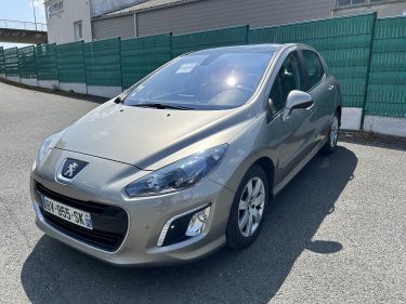 Peugeot 308 1.6 HDi Feline