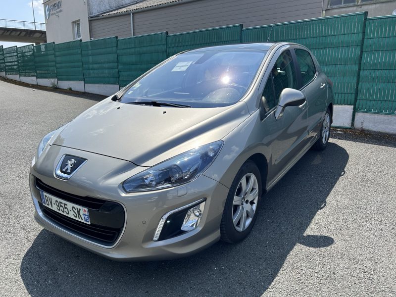 Peugeot 308 1.6 HDi Feline
