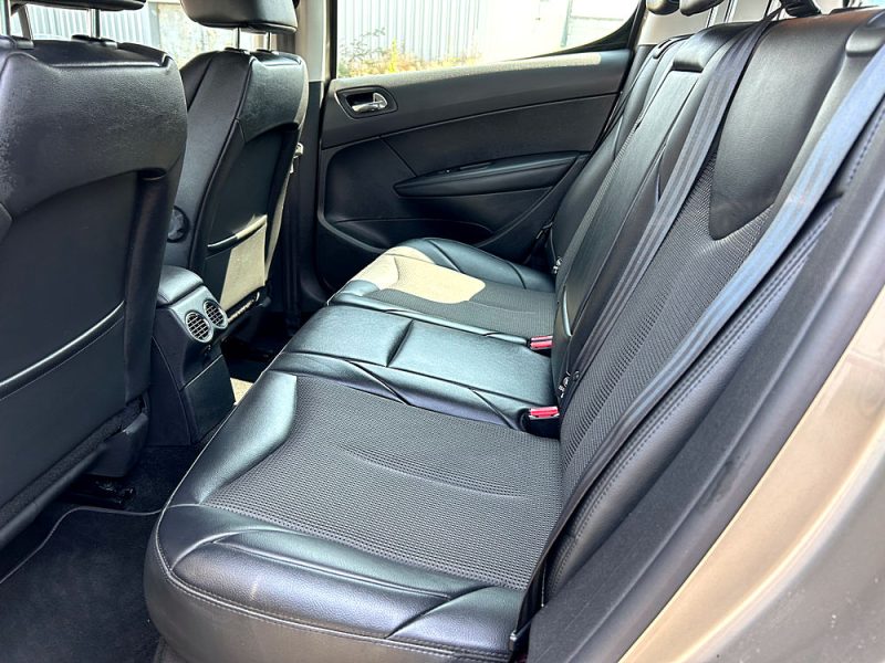 Peugeot 308 1.6 HDi Feline