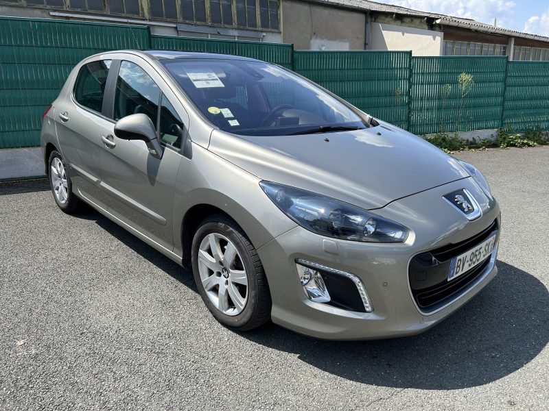 Peugeot 308 1.6 HDi Feline