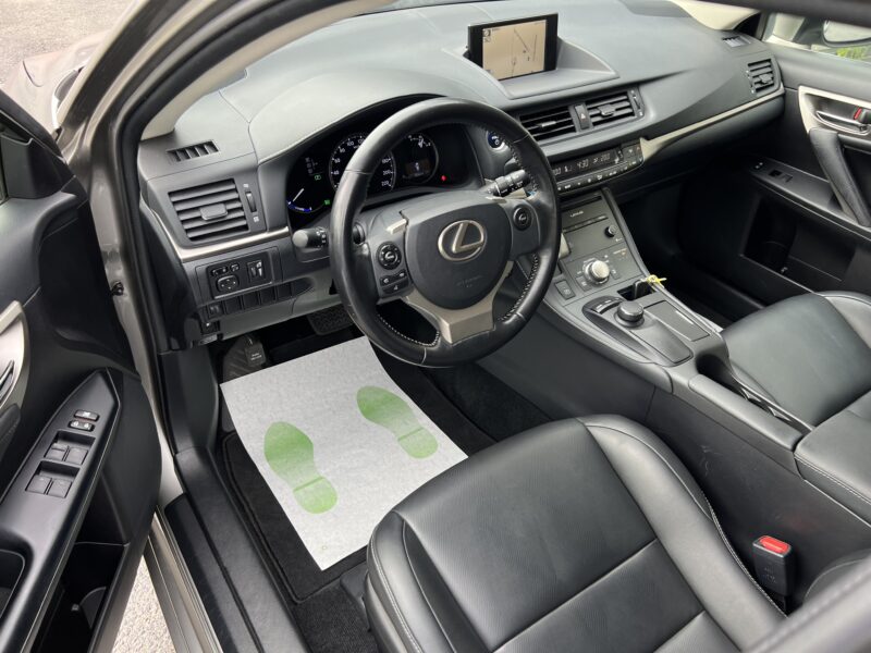 LEXUS CT 200H PHASE 2 HYBRID 1.8i 136 Cv LUXE / CUIR CAMERA GPS - Garantie1an