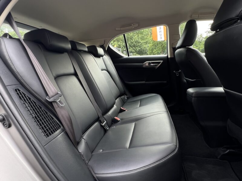 LEXUS CT 200H PHASE 2 HYBRID 1.8i 136 Cv LUXE / CUIR CAMERA GPS - Garantie1an