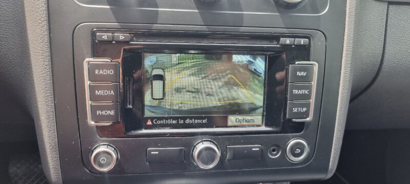 VOLKSWAGEN TOURAN  2.0 TDI -BLUEMOTION CONFORTLINE-AUTOMATIQUE 