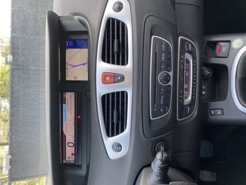 RENAULT SCÉNIC III 2010