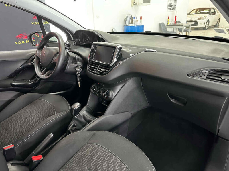 PEUGEOT 208 Puretech 82 S&S Active