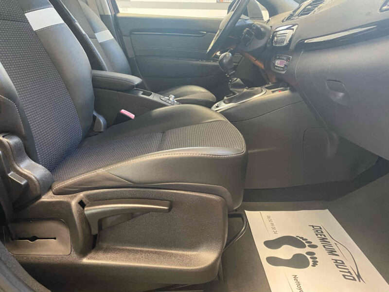 RENAULT SCÉNIC  2013