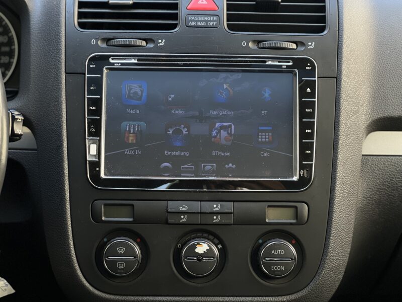 VOLKSWAGEN GOLF V 2004