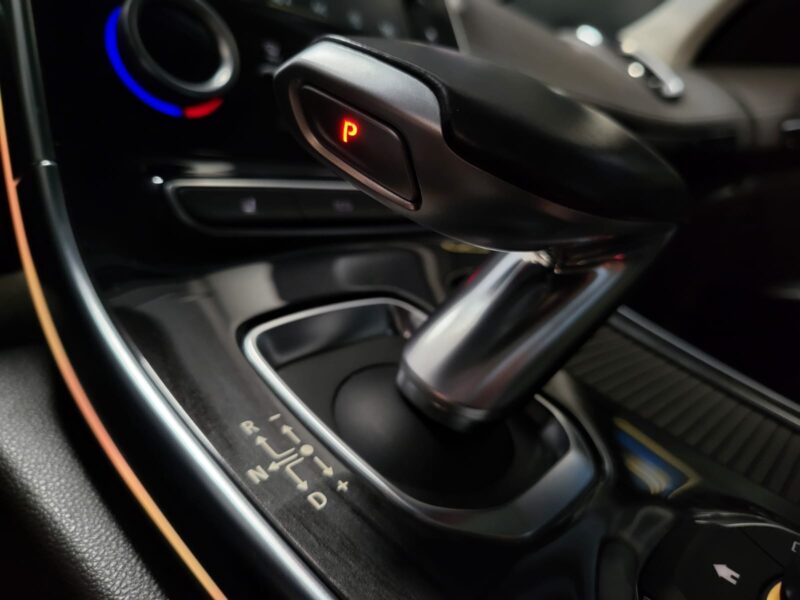 1.6 TCe 200cv INITIALE / CAMERA AV-AR / CARPLAY / SIEGES CHAUFFANT-MASSANT