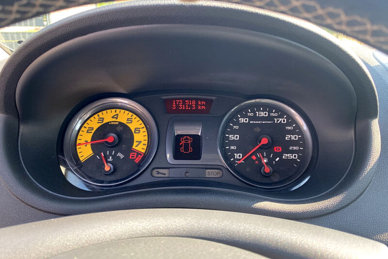 RENAULT CLIO III RS 2.0 16S 200ch Pack Luxe 