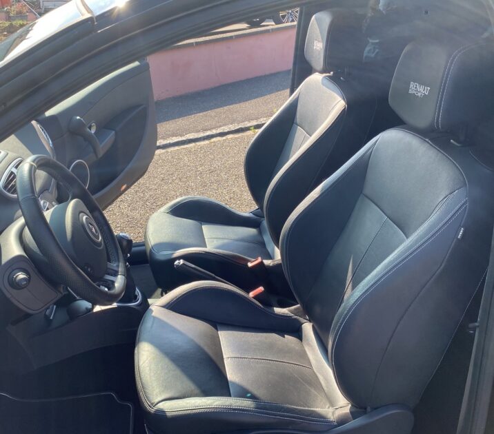 RENAULT CLIO III RS 2.0 16S 200ch Pack Luxe 