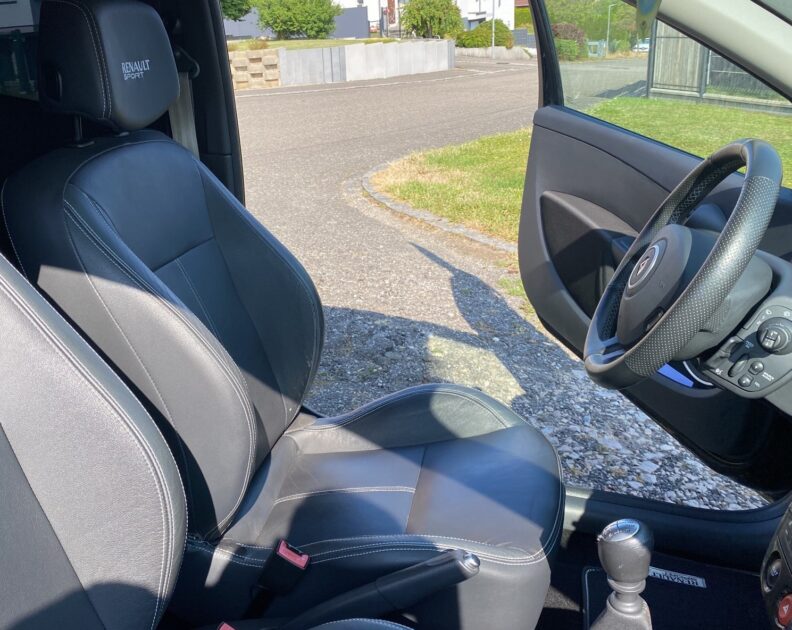 RENAULT CLIO III RS 2.0 16S 200ch Pack Luxe 