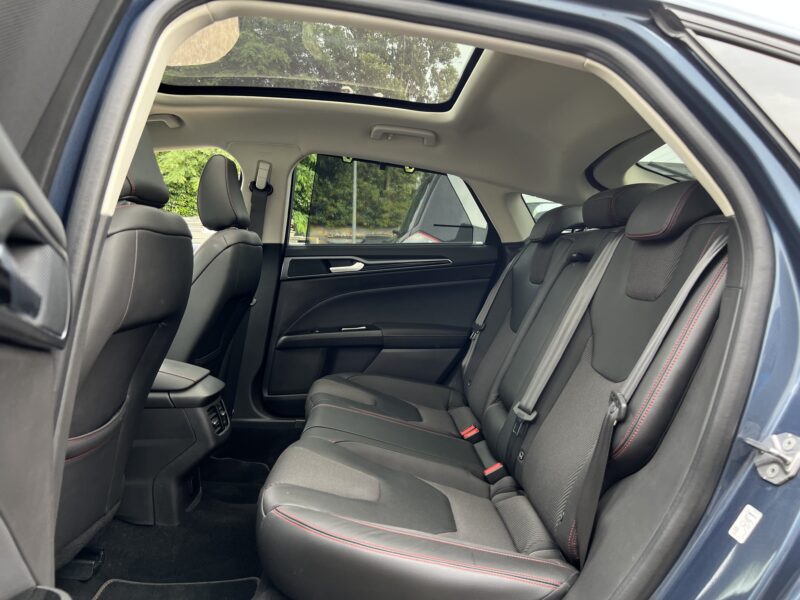 FORD MONDEO 4 IV ST-LINE 2.0 TDCI 150 Cv BVA TOIT PANORAMIQUE APPLE CARPLAY CAMERA - Garantie1an