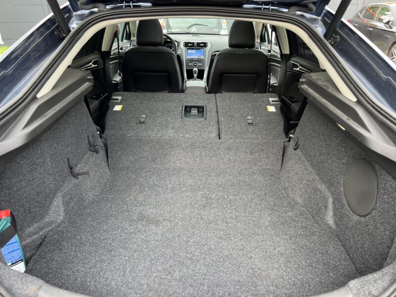 FORD MONDEO 4 IV ST-LINE 2.0 TDCI 150 Cv BVA TOIT PANORAMIQUE APPLE CARPLAY CAMERA - Garantie1an