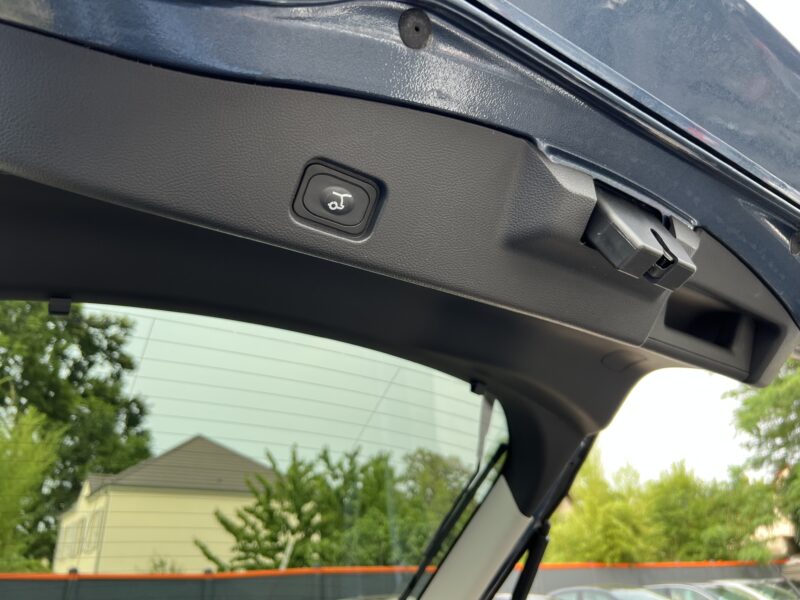 FORD MONDEO 4 IV ST-LINE 2.0 TDCI 150 Cv BVA TOIT PANORAMIQUE APPLE CARPLAY CAMERA - Garantie1an