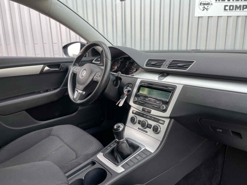 VOLKSWAGEN PASSAT B7 Variant 2013