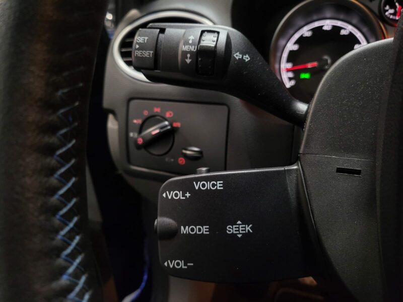 FORD FOCUS II RS 2.5 TURBO 305CV BVM6 3P // SIEGES BAQUET/SUIVI FORD/FACTURES D'ENTRETIEN