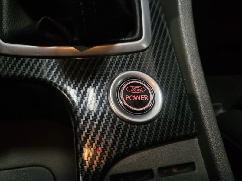 FORD FOCUS II RS 2.5 TURBO 305CV BVM6 3P // SIEGES BAQUET/SUIVI FORD/FACTURES D'ENTRETIEN