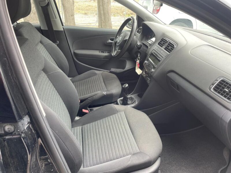 VOLKSWAGEN POLO V 2011