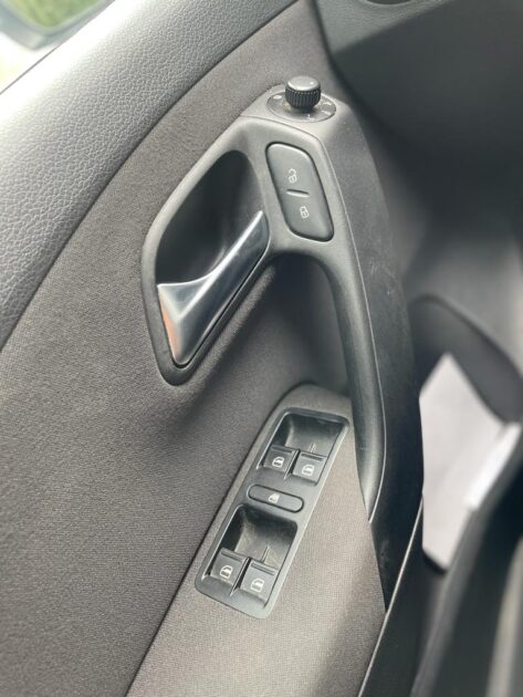 VOLKSWAGEN POLO V 2011