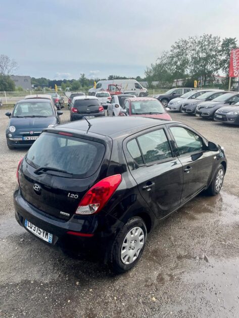 HYUNDAI i20 I 2013