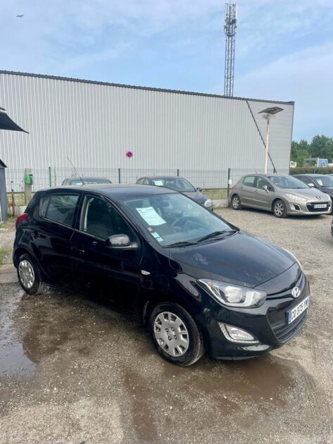 HYUNDAI i20 I 2013
