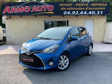 TOYOTA YARIS HYBRID 2015