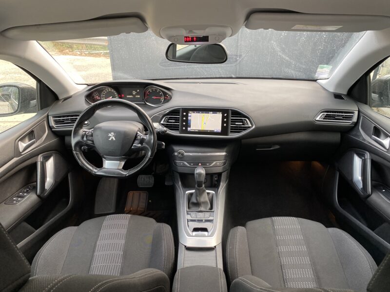 PEUGEOT 308 II 2015
