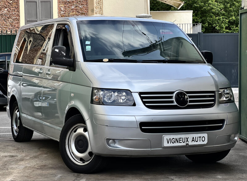 VOLKSWAGEN MULTIVAN 2.5 TDI 130 PAYEZ EN 4 X 