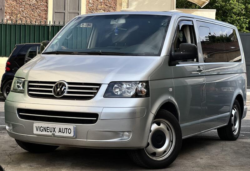 VOLKSWAGEN MULTIVAN 2.5 TDI 130 PAYEZ EN 4 X 