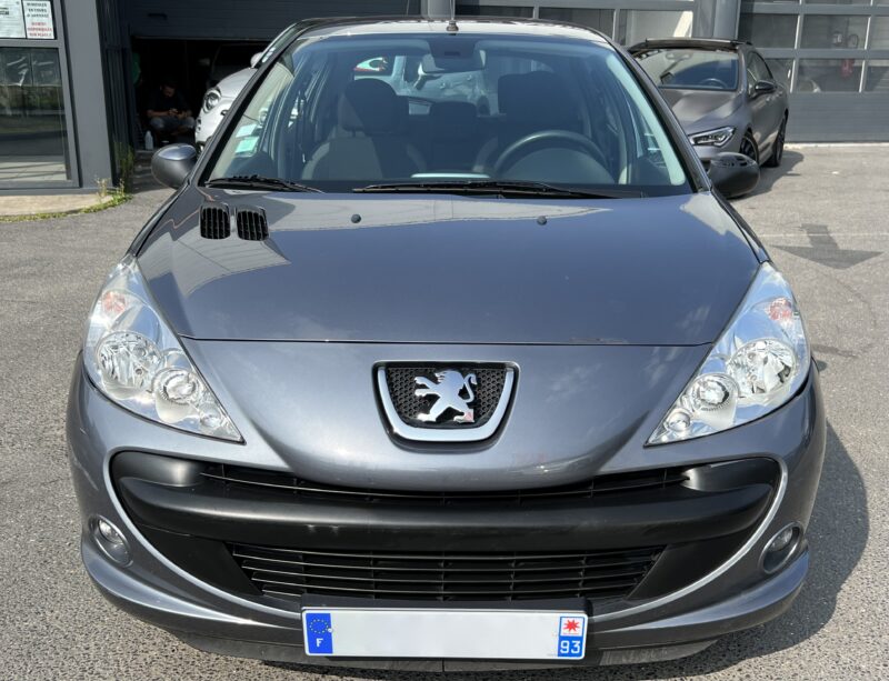 PEUGEOT 206 + 1.4 HDi 70 Cv 5 PORTES / CLIMATISATION KIT BLUETOOTH CRIT AIR 2 - Garantie1an