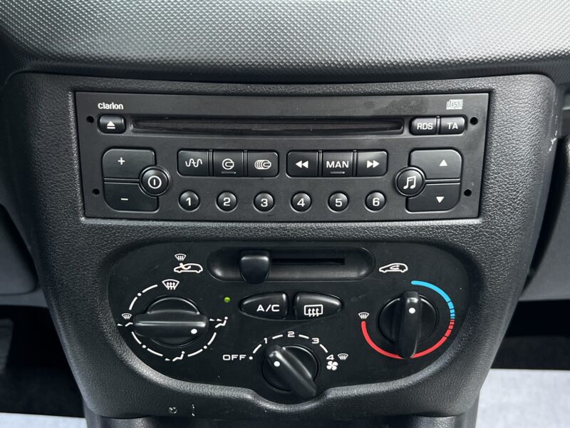 PEUGEOT 206 + 1.4 HDi 70 Cv 5 PORTES / CLIMATISATION KIT BLUETOOTH CRIT AIR 2 - Garantie1an