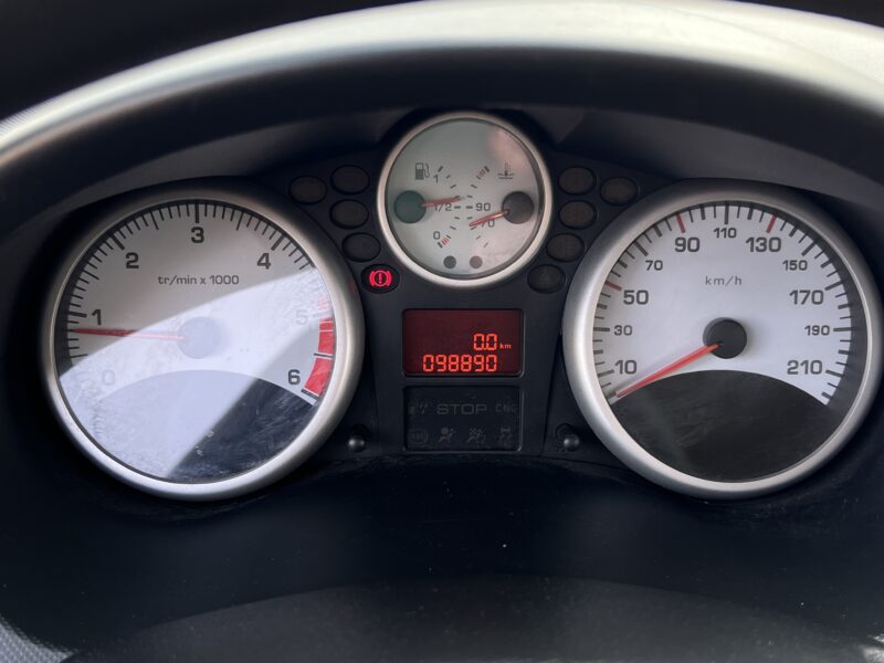 PEUGEOT 206 + 1.4 HDi 70 Cv 5 PORTES / CLIMATISATION KIT BLUETOOTH CRIT AIR 2 - Garantie1an