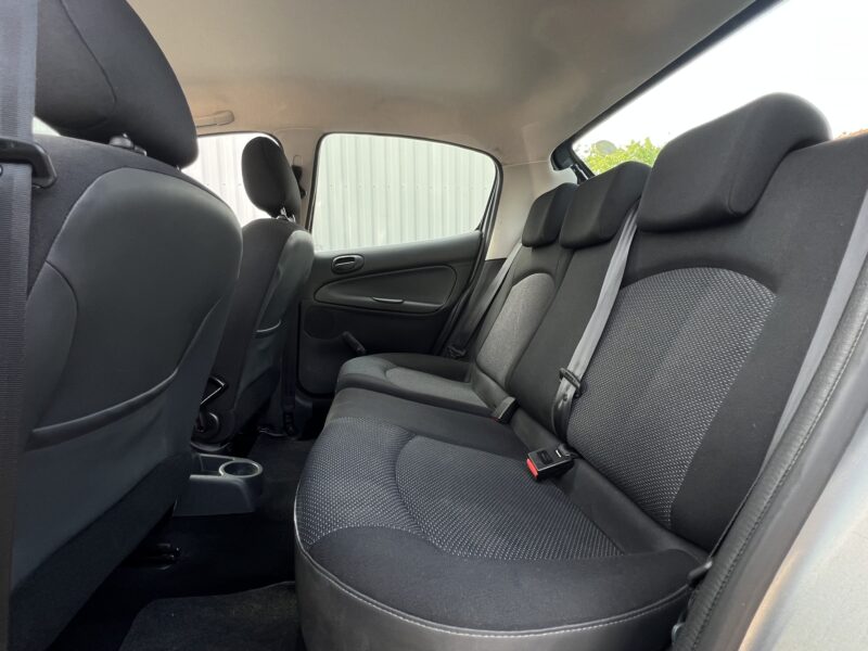 PEUGEOT 206 + 1.4 HDi 70 Cv 5 PORTES / CLIMATISATION KIT BLUETOOTH CRIT AIR 2 - Garantie1an