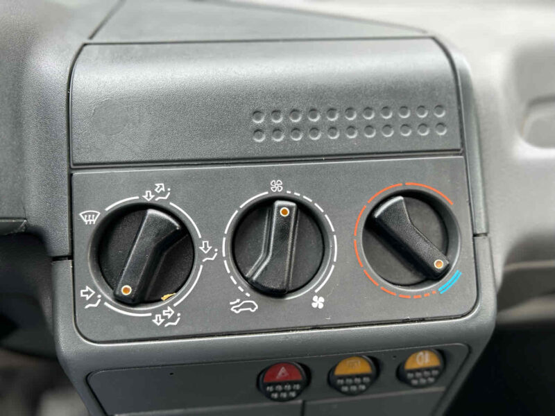 PEUGEOT 205 1991